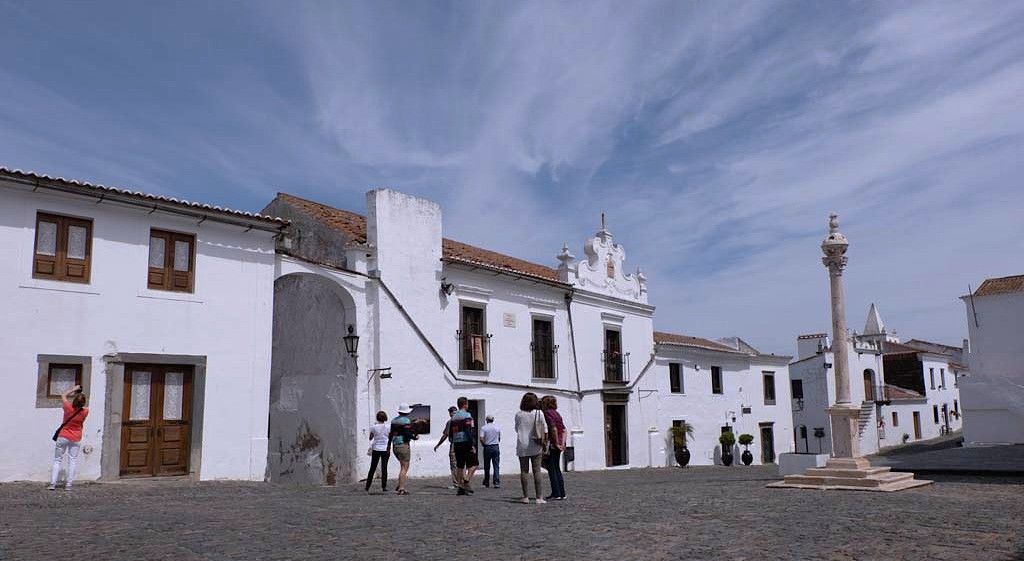 Dia completo em Évora e no Castelo de Monsaraz — 2