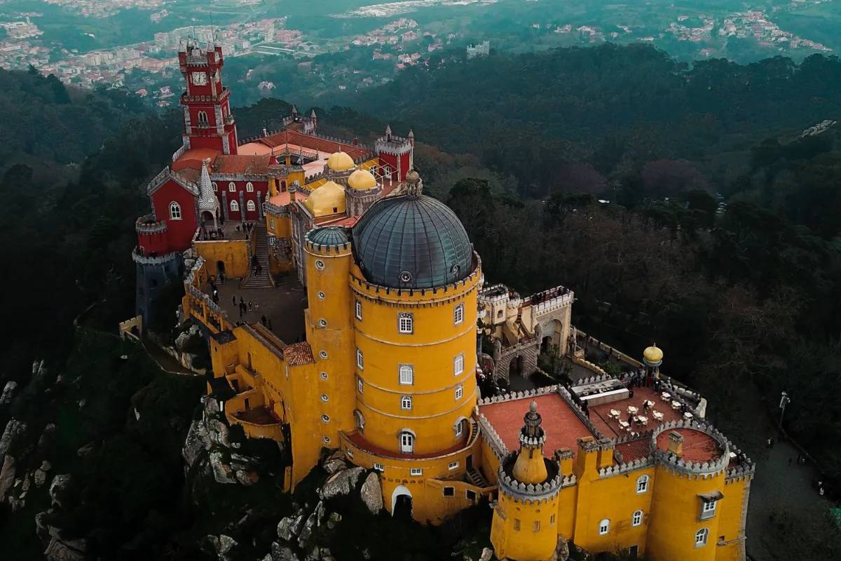 Traslado de Lisboa (hotel/aeropuerto) a Sintra – Palacio da Pena