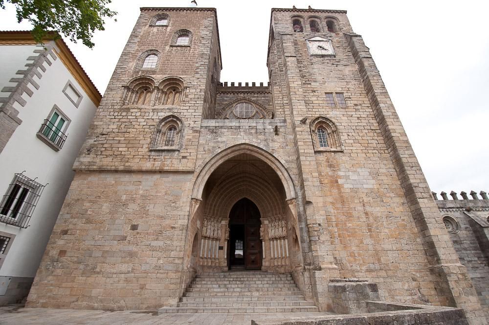 Azeitão, Arrábida e Évora: Vinhos, Paisagens e História — Privado — 3