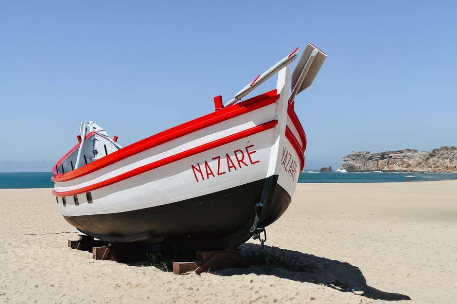 Transfert de Lisbonne (hôtel/aéroport) à Nazaré – Praia do Norte