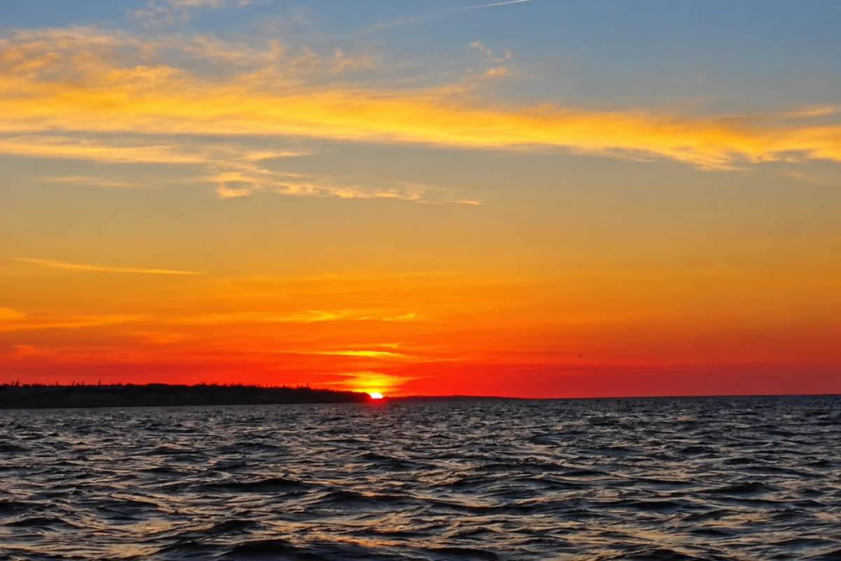 Benagil ao Nascer do Sol — Passeio de Barco desde Lagos