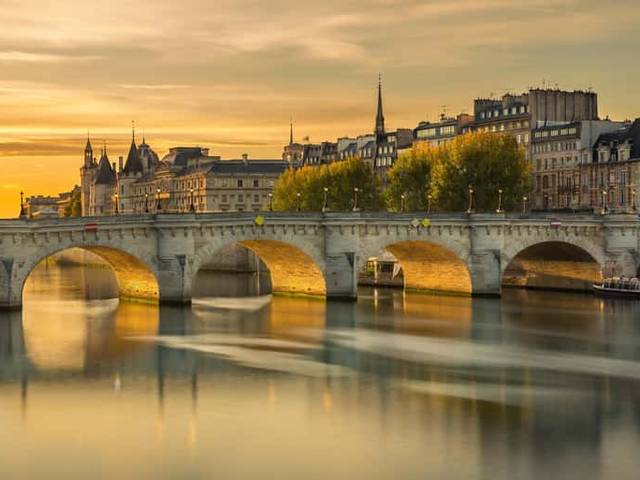Grupo pequeno|Visita guiada a Notre-Dame e à Île de la Cité — 2