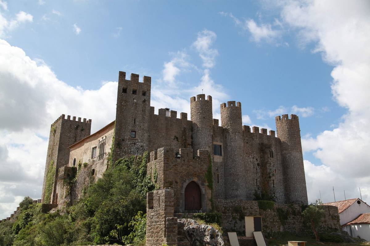 Óbidos → Nazaré → Alcobaça — journée complète