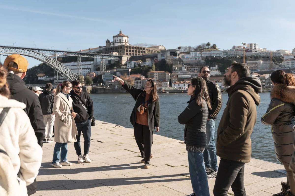 Visite gratuite de la Ribeira de Porto en italien : l’âme du Douro