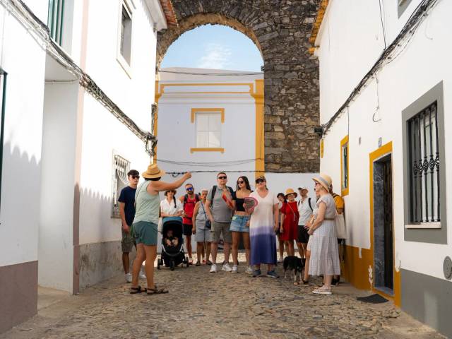 Visite gratuite d’Évora en espagnol : Romains, rois et légendes de l’Alentejo — 2