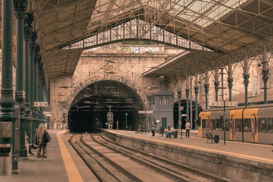 Privater Transfer nach Aeroporto Francisco Sá Carneiro (OPO)  - Porto (Distrito) — 3