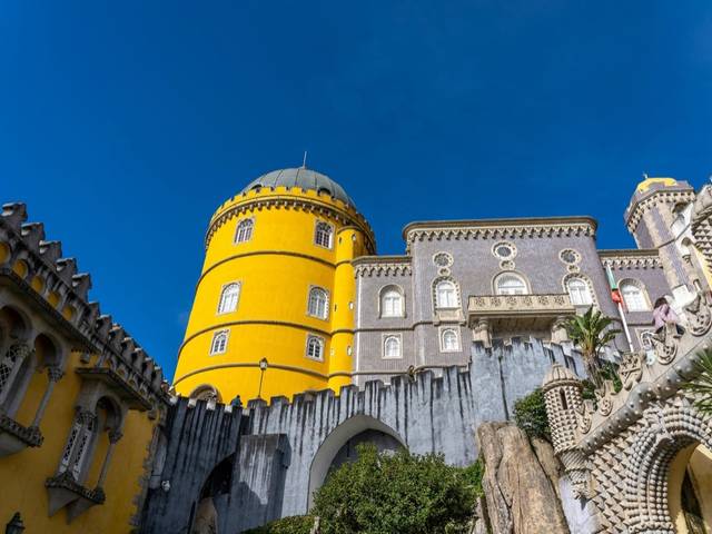 Sintra Half-Day Small-Group Tour with Pena Palace Ticket — 2