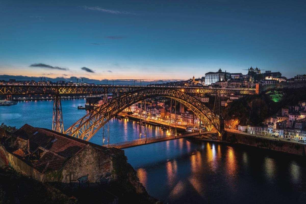 Porto to Lisbon Private Transfer – Direct Door-to-Door Service