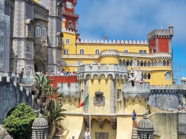 Excursão privada a Sintra com bilhetes para o Palácio da Pena e o Castelo dos Mouros — 2