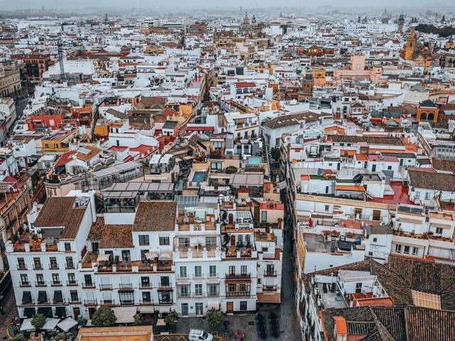 Transfer Lisbon → Vila Real de Santo António or Seville