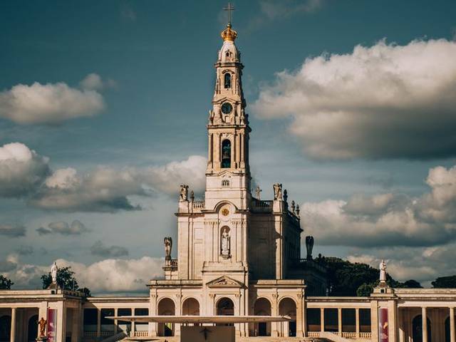 Fátima, Batalha, Nazaré et Óbidos — journée complète (9 h) — 3