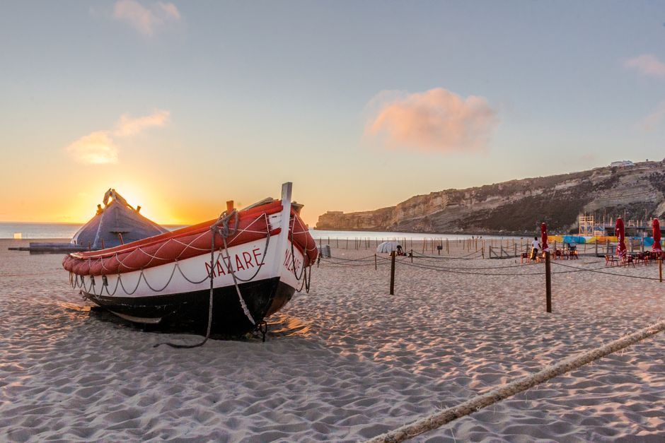 Nazaré e Óbidos — dia inteiro (8 h) — 2