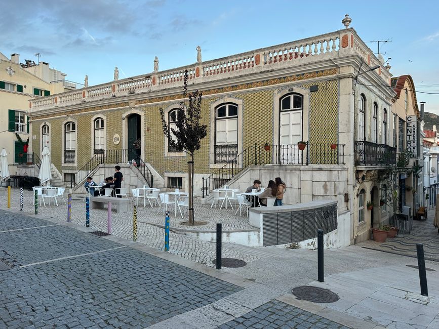 Private Tour to a Tile Factory, Setúbal and Évora from Lisbon — 3