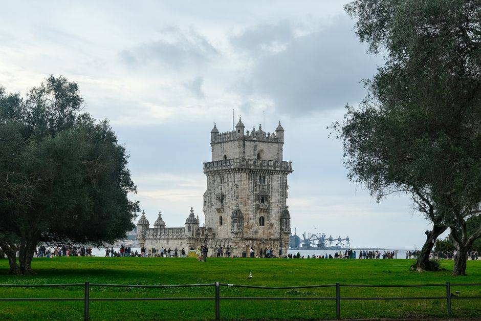 Traslado privado de Nazaré a Lisboa | Comodidad y servicio único