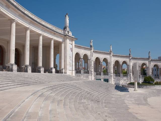 Transfers e tours Lisboa - Porto - Leiria - Fátima - Alcobaça -Tomar — 2