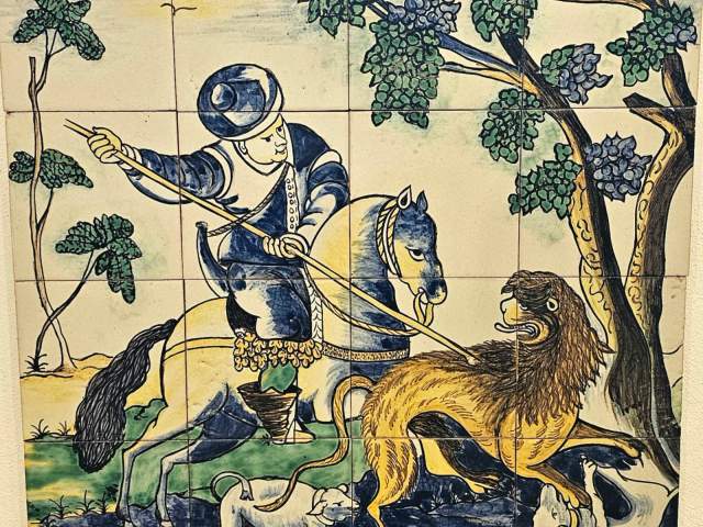 Tour PRIVATO alla fabbrica di piastrelle, a Setúbal e a Évora da Lisbona