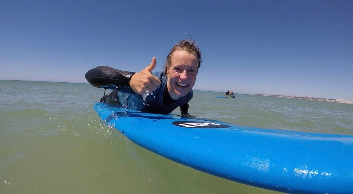 Surf para iniciantes - grupo pequeno